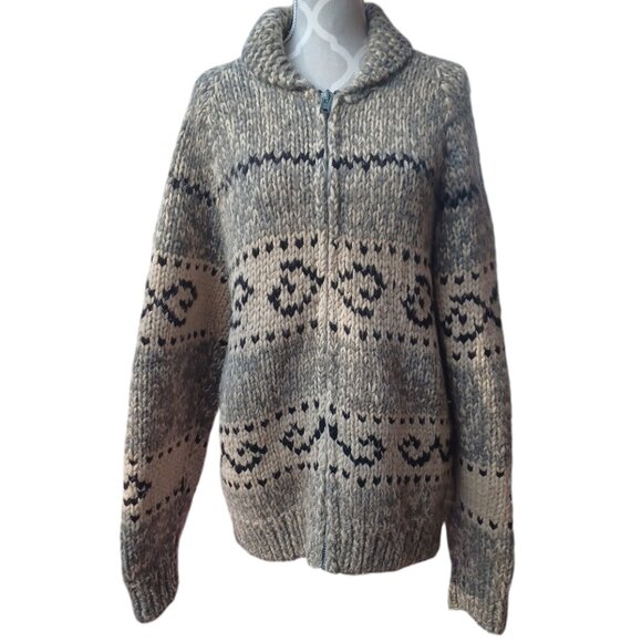 Hand Knit Cowichan / Siwash Sweater L/XL (4624 - Picture 1 of 10